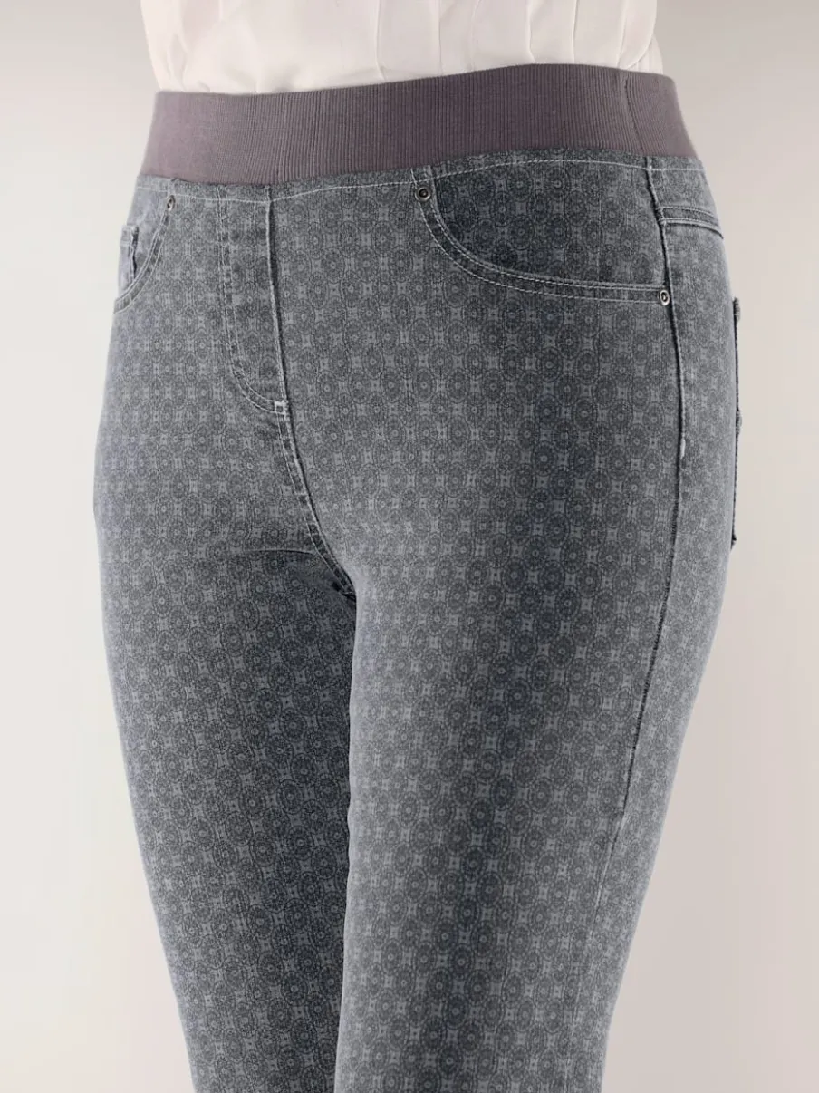 Jean facile à enfiler avec ceinture élastique intégrée.