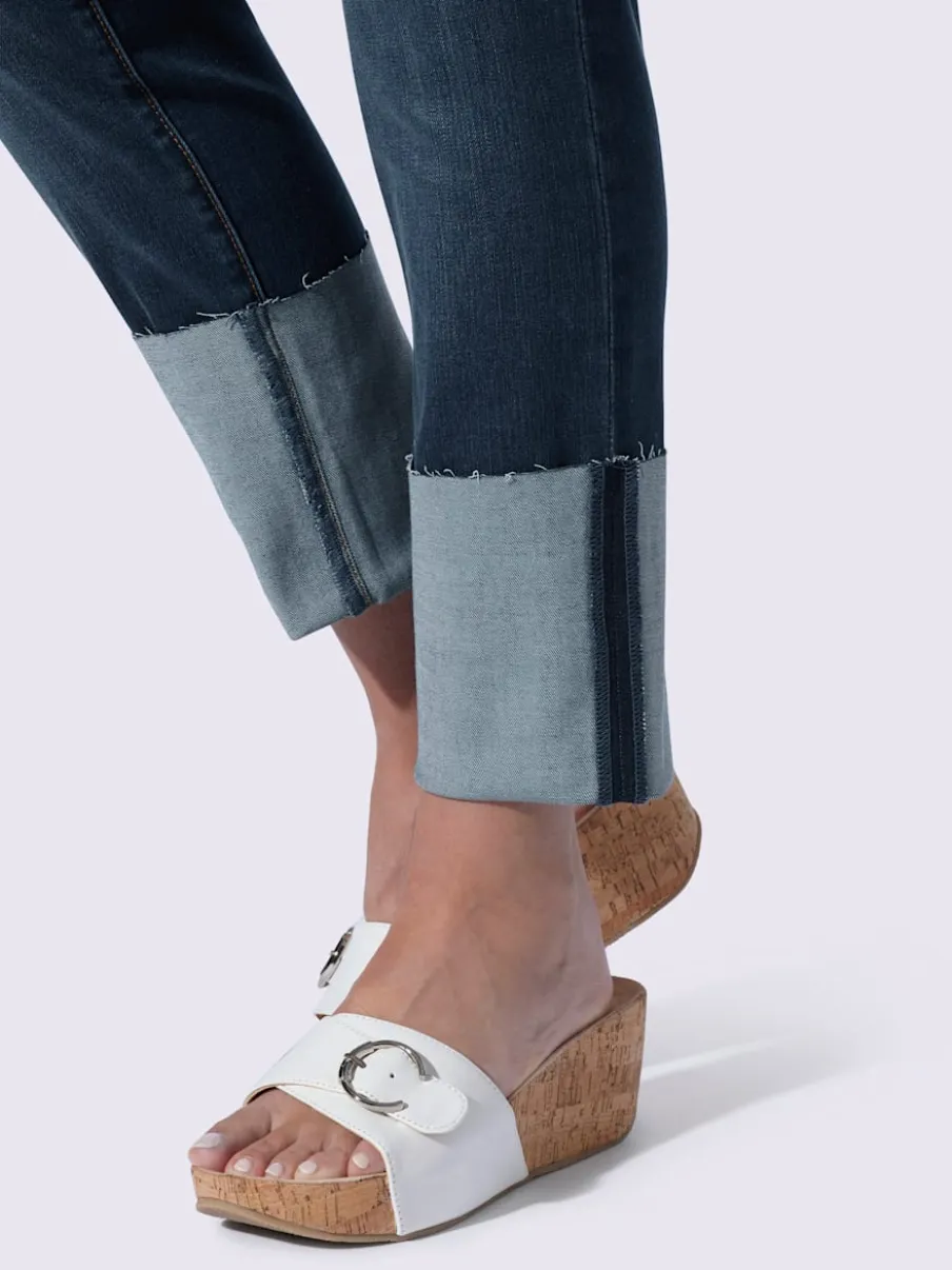 Jean 7/8 moderne avec 5 poches et détails fantaisie