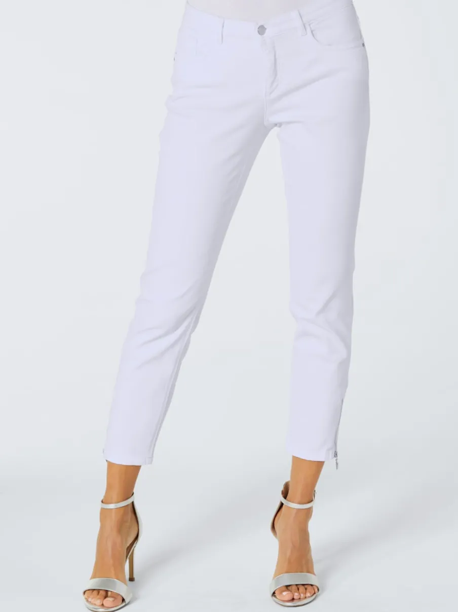 Jean 5 poches avec broderie et strass brillants