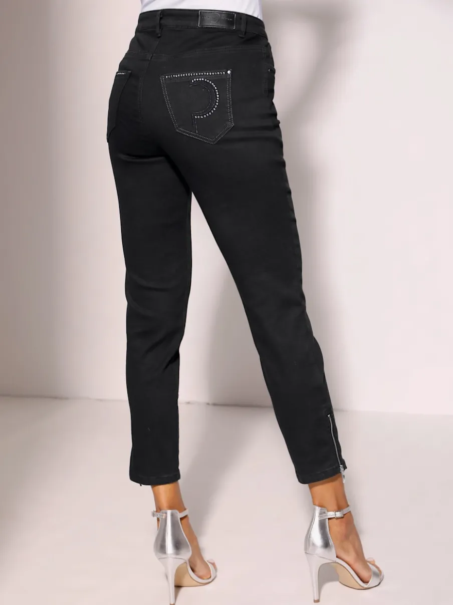 Jean 5 poches avec broderie et strass brillants