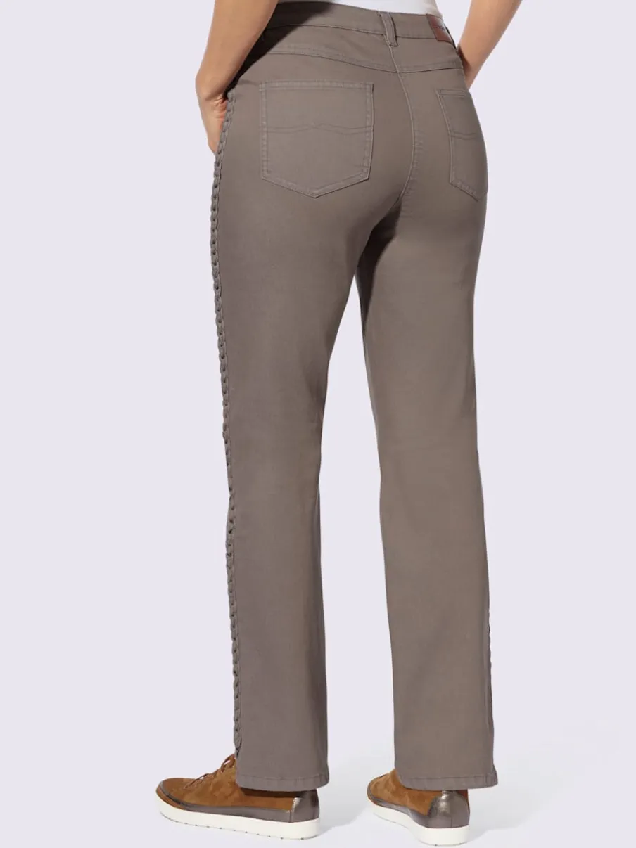 Jean 5 poches avec tressage sur les coutures latérales