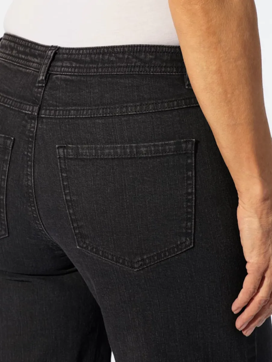 Jean 5 poches qualité coton extensible indéformable