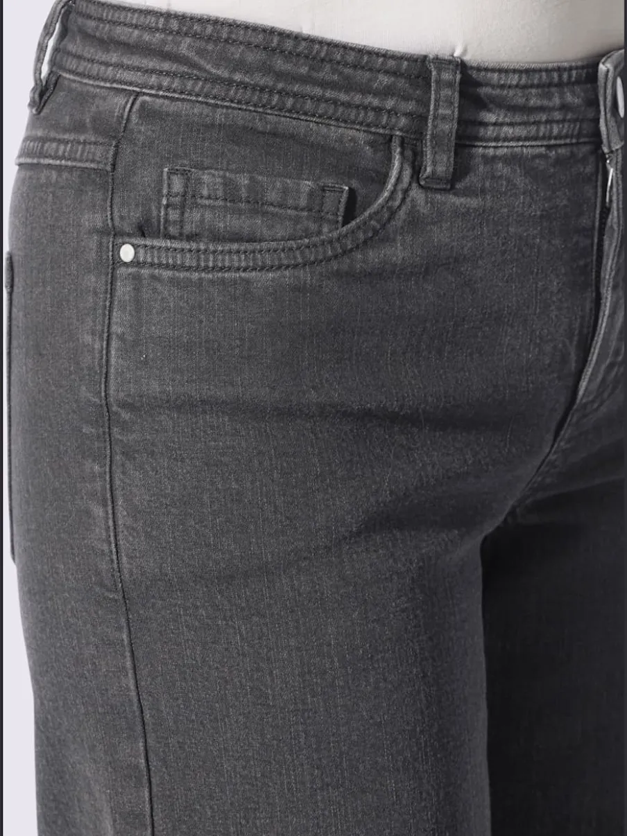 Jean 5 poches qualité coton extensible indéformable