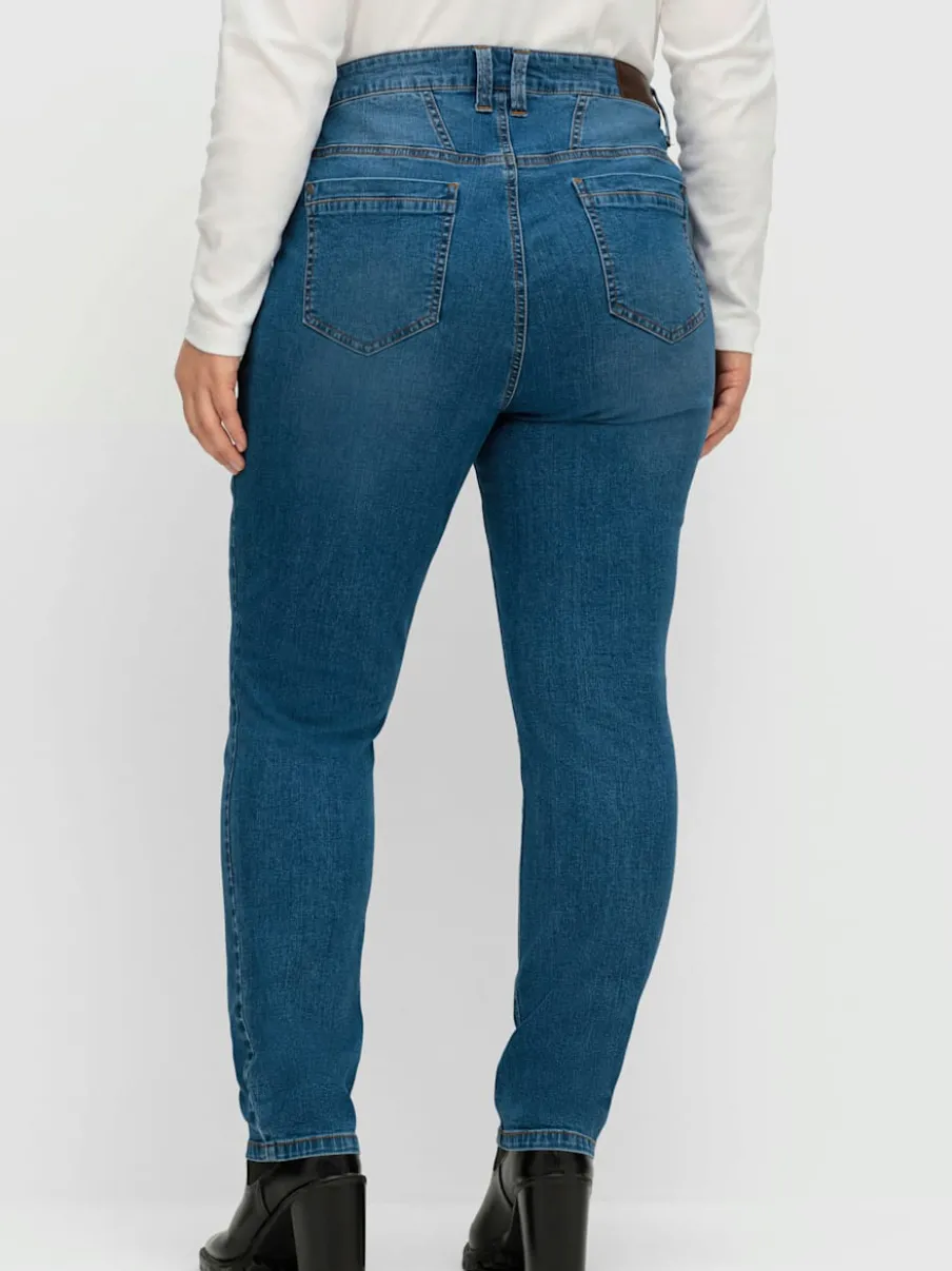 Jean 5 poches taille étroite, fesses et cuisses fortes