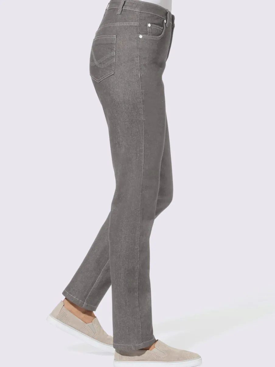 Jean slim 5 poches avec rivets décoratifs devant