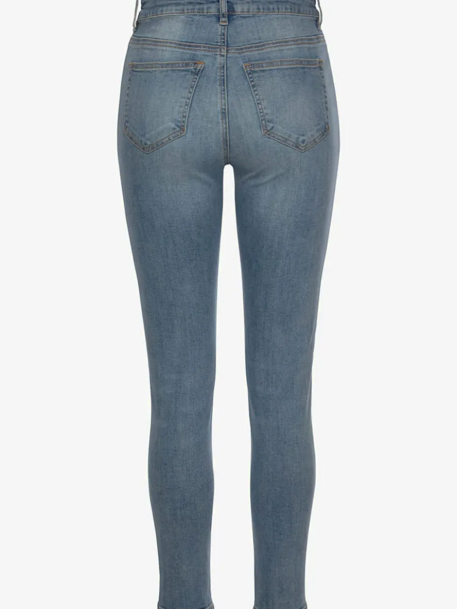 Jean taille haute cinq poches avec ceinture à boutons