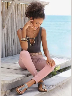 Jegging 7/8 coupe étroite avec poches décoratives et denim élastique