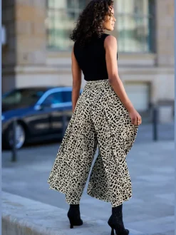Jupe-culotte à jambes extra-larges avec imprimé fluide et style jupe