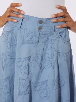 Jupe à panneaux avec broderie et poches arrondies