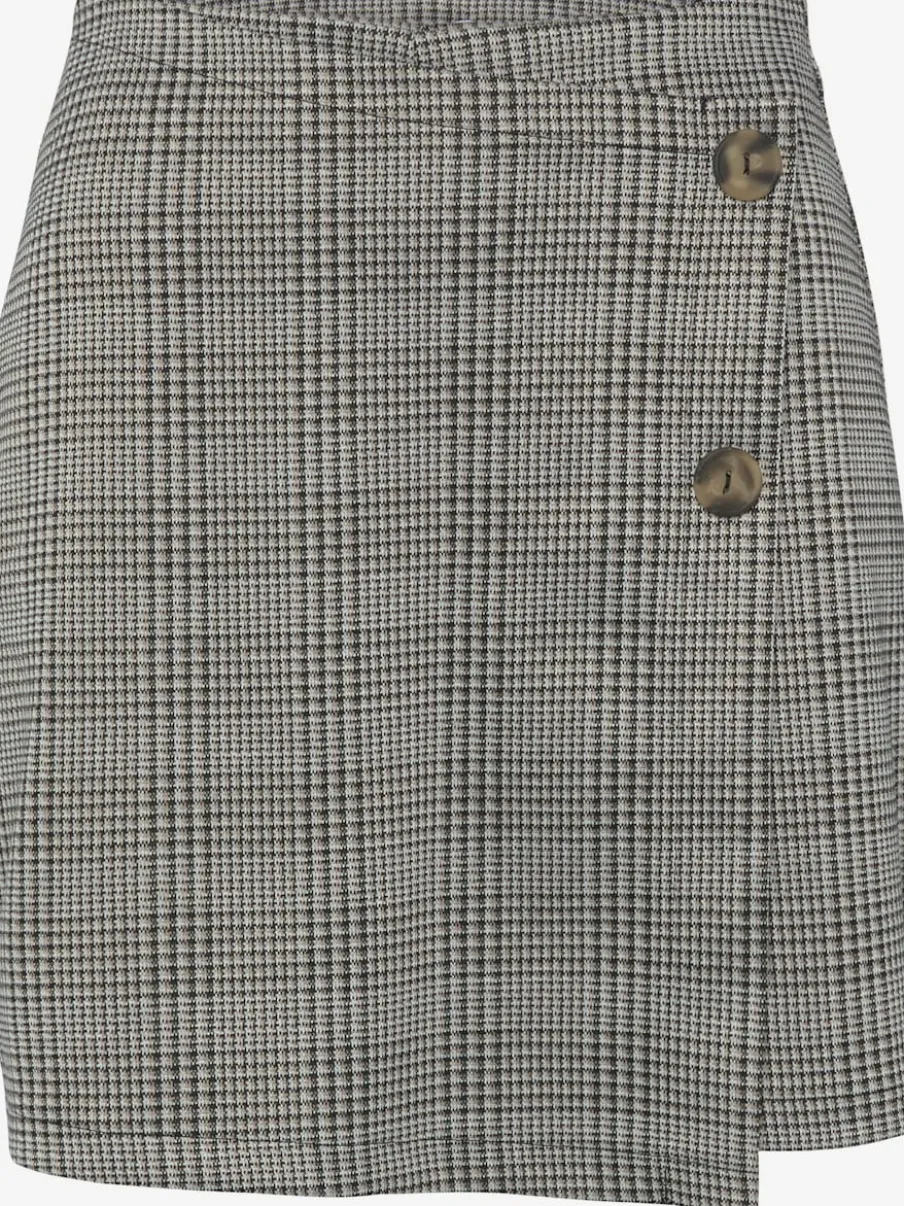Jupe skort à carreaux avec boutons décoratifs sur le devant