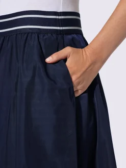 Jupe évasée avec ceinture élastique et poches pratiques