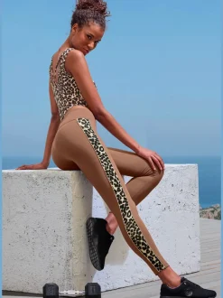 Legging de sport en coton avec empiècements motifs léopard