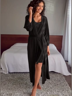 Élégant kimono maxi avec détails en dentelle