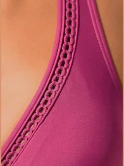 Maillot de bain à armatures avec bordure ajourée élégante