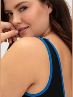 Maillot de bain bon. b, c, d, e, f