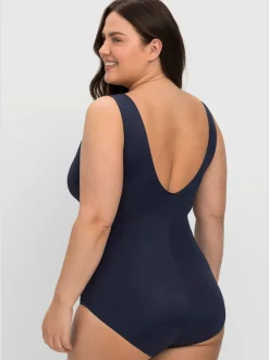 Maillot de bain bon. b, c, d, e, f