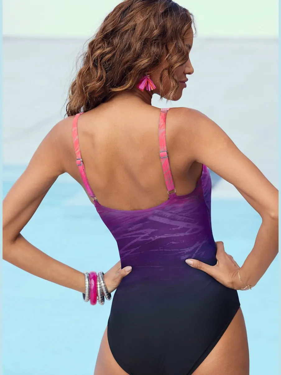 Maillot de bain cache-cœur avec bonnets souples intégrés