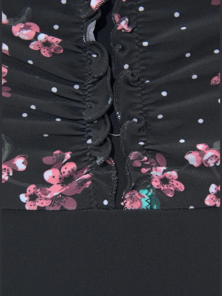 Maillot de bain style chic avec fleurs et petits pois