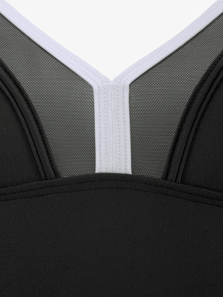 Maillots de bain avec empiècements et inserts modelants élégants
