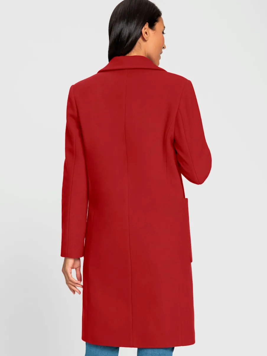 Manteau court à col revers avec grandes poches spacieuses