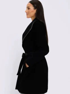 Manteau court encolure tendance