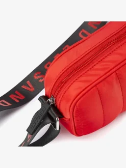 Mini-sac avec matelassage tendance et logo imprimé sur la bandoulière
