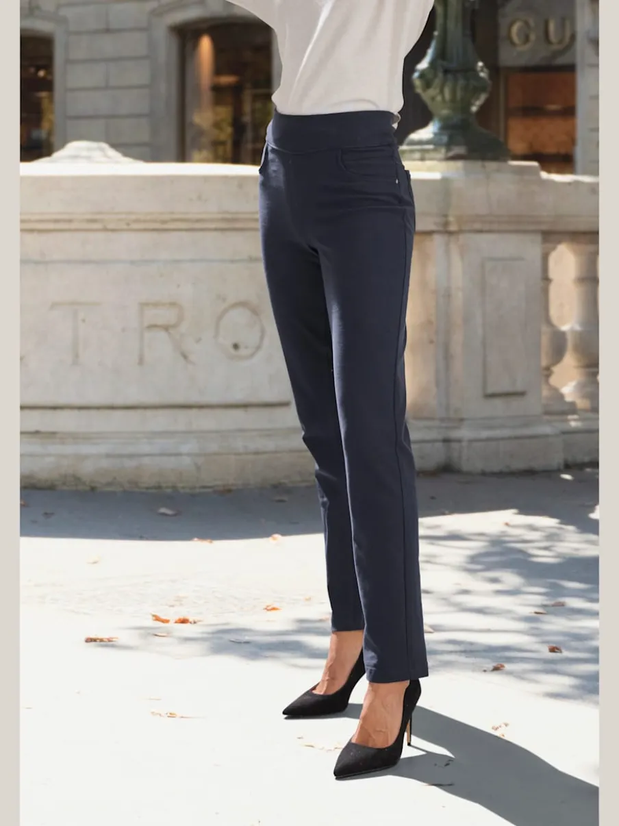Pantalon ajusté avec 5 poches et matière extensible