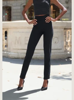 Pantalon ajusté avec 5 poches et matière extensible