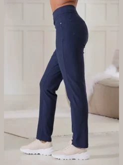 Pantalon ajusté avec 5 poches et matière extensible