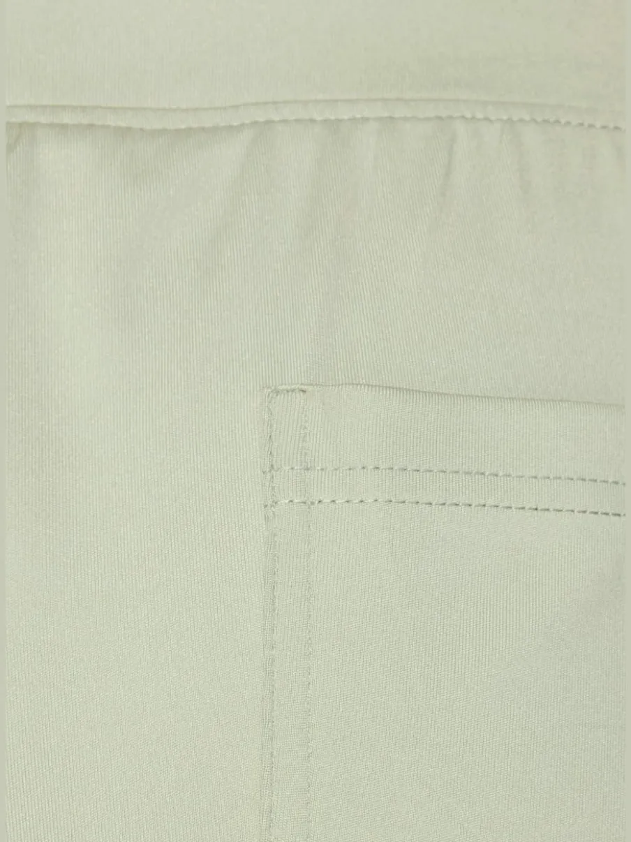 Pantalon cargo fluide avec poches pour un rangement pratique