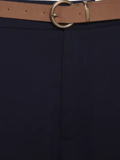 Pantalon à ceinture étroite avec poches fendues et jambes étroites