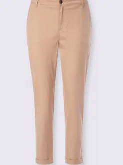 Pantalon chino avec piqûres décoratives et poches latérales