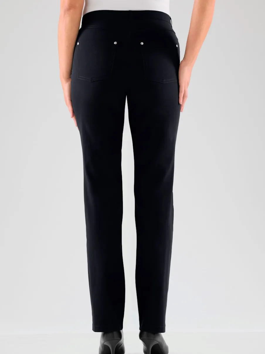 Pantalon classique cinq poches confortable pour un usage quotidien