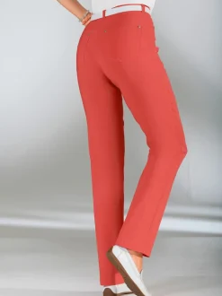 Pantalon classique cinq poches confortable pour un usage quotidien