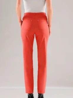 Pantalon classique cinq poches confortable pour un usage quotidien