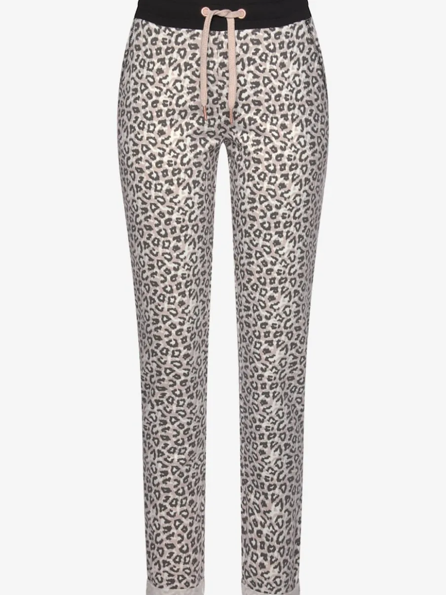 Pantalon confortable avec poches fendues et ourlet à revers