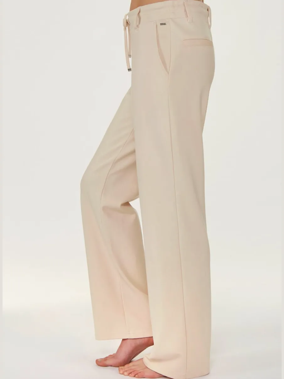 Pantalon d'intérieur avec taille élastique et matière douce