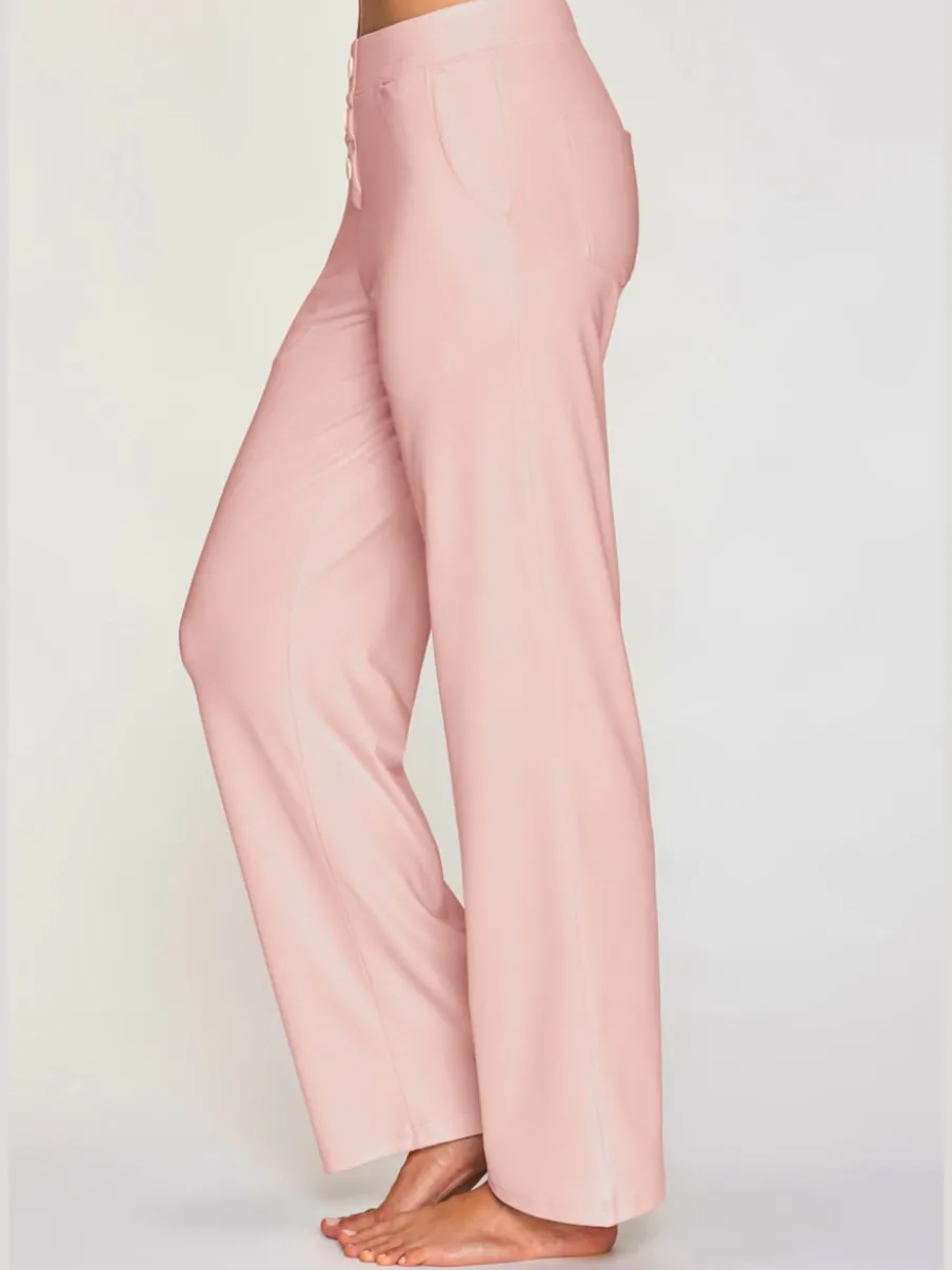 Pantalon détente en matière douce avec jambes droites et patte de boutonnage