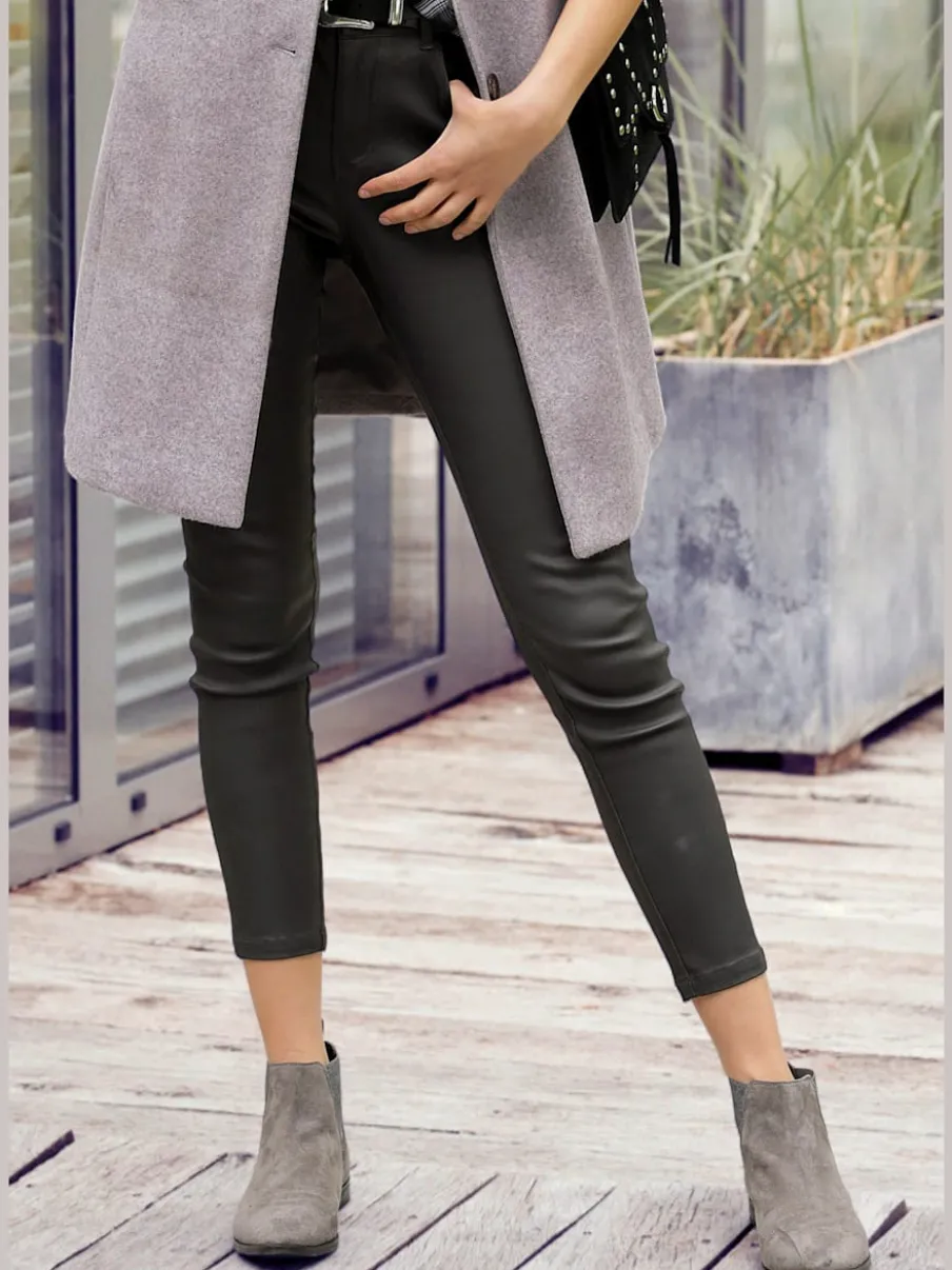 Pantalon en imitation cuir skinny avec poches décoratives et ceinture à glissière