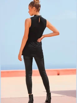 Pantalon en imitation cuir skinny avec poches décoratives et ceinture à glissière