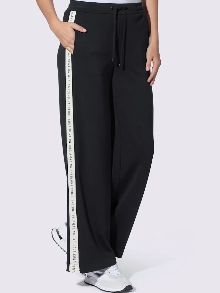 Pantalon en jersey avec rayures contrastées et poches latérales