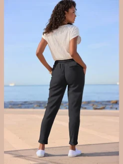Pantalon jogpant avec ceinture élastique et poches latérales