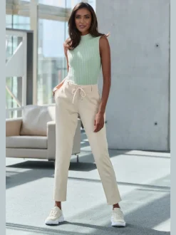Pantalon jogpant avec poches latérales et lien ajustable