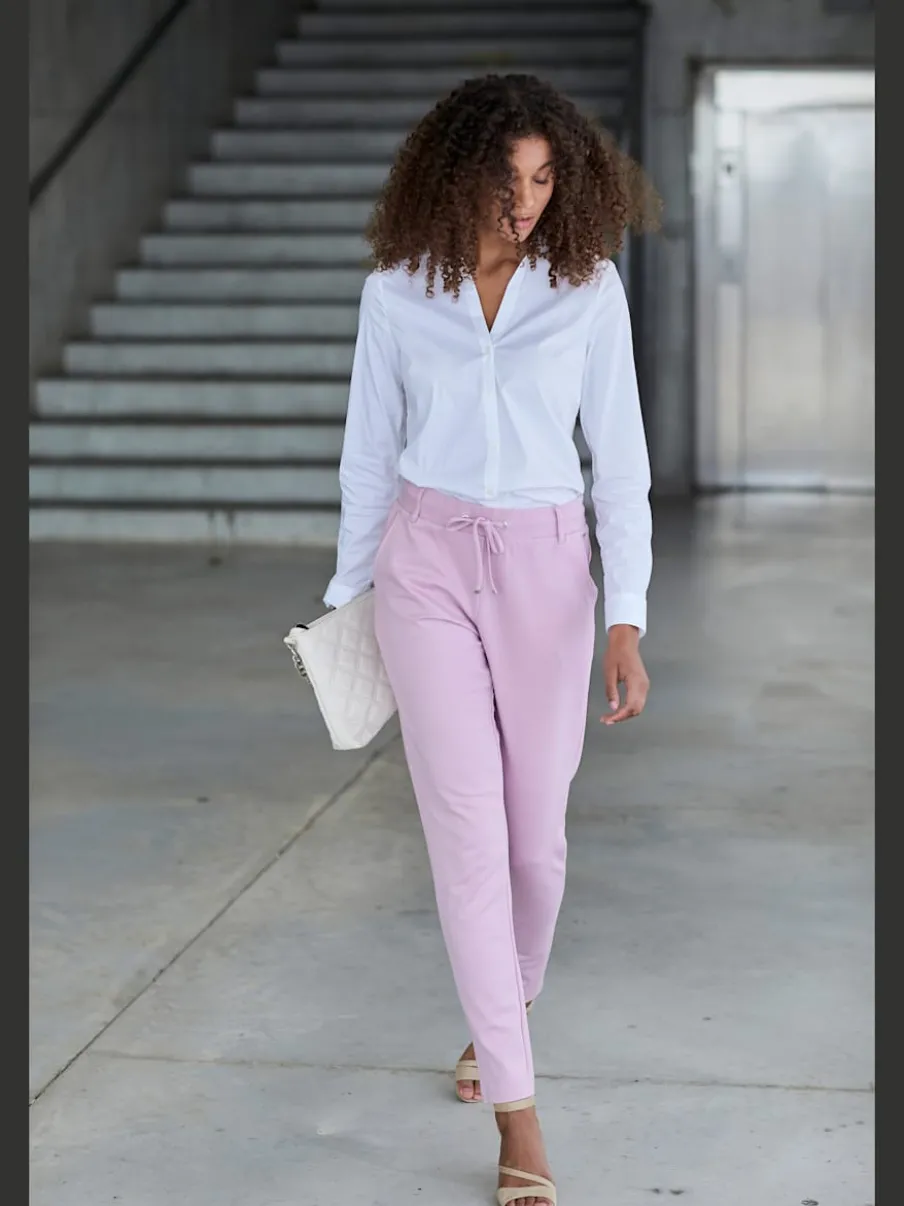 Pantalon jogpant avec poches latérales et lien ajustable