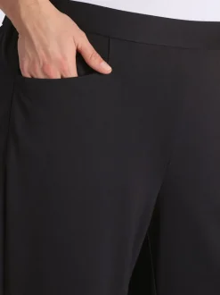 Pantalon ne marque pas grâce à la patte lisse devant
