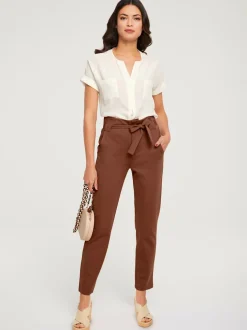Pantalon paperbag fluide avec poches latérales confortables