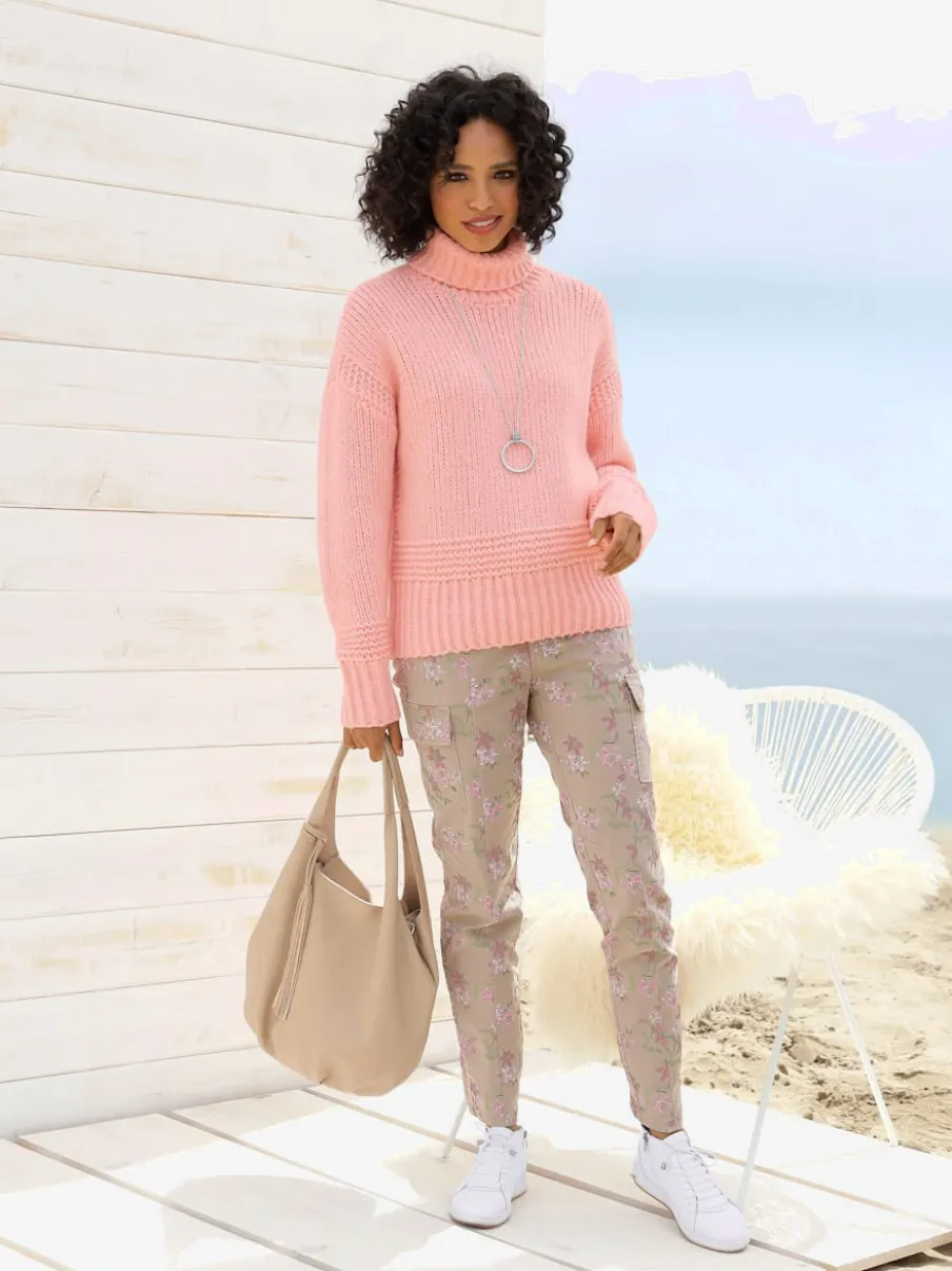 Pantalon à poches cargo avec imprimé floral subtile