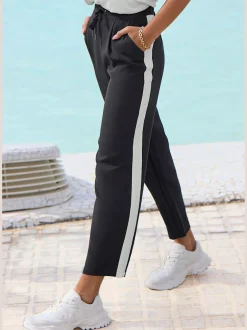 Pantalons avec poches latérales coupe décontractée infroissable