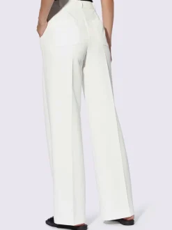 Pantalons confortables avec poches et plis repassés