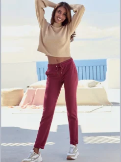 Pantalons confortables avec poches et logo brodé